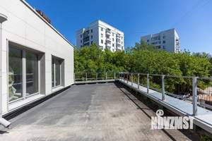 4-к квартира, вторичка, 390м2, 3/3 этаж
