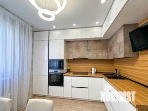 2-к квартира, вторичка, 59м2, 8/17 этаж