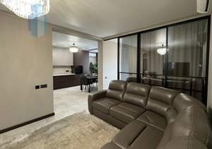 3-к квартира, вторичка, 106м2, 15/17 этаж