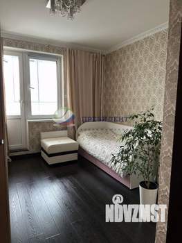 2-к квартира, вторичка, 63м2, 10/17 этаж