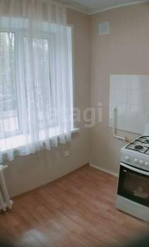 2-к квартира, вторичка, 42м2, 1/5 этаж
