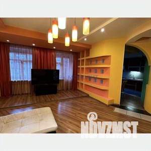 3-к квартира, вторичка, 150м2, 2/5 этаж