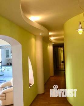 3-к квартира, вторичка, 103м2, 3/5 этаж